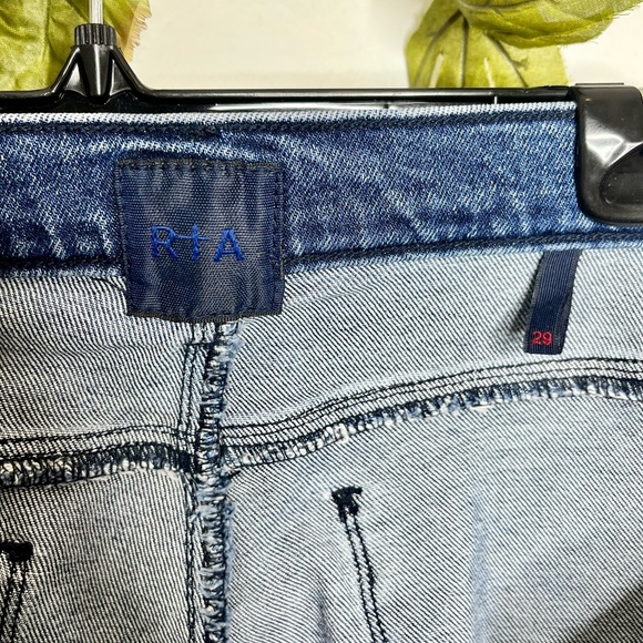 RtA Distressed Slim Leg Boyfriend Jeans - Picture 8 of 10